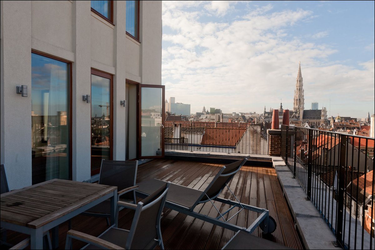 B-aparthotel Grand Place,